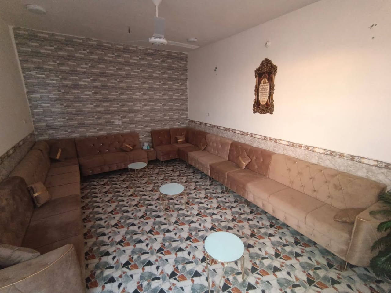 سلام عليكم ديوان تزكام طوله11متر نضافته100/95
***********وتساب
