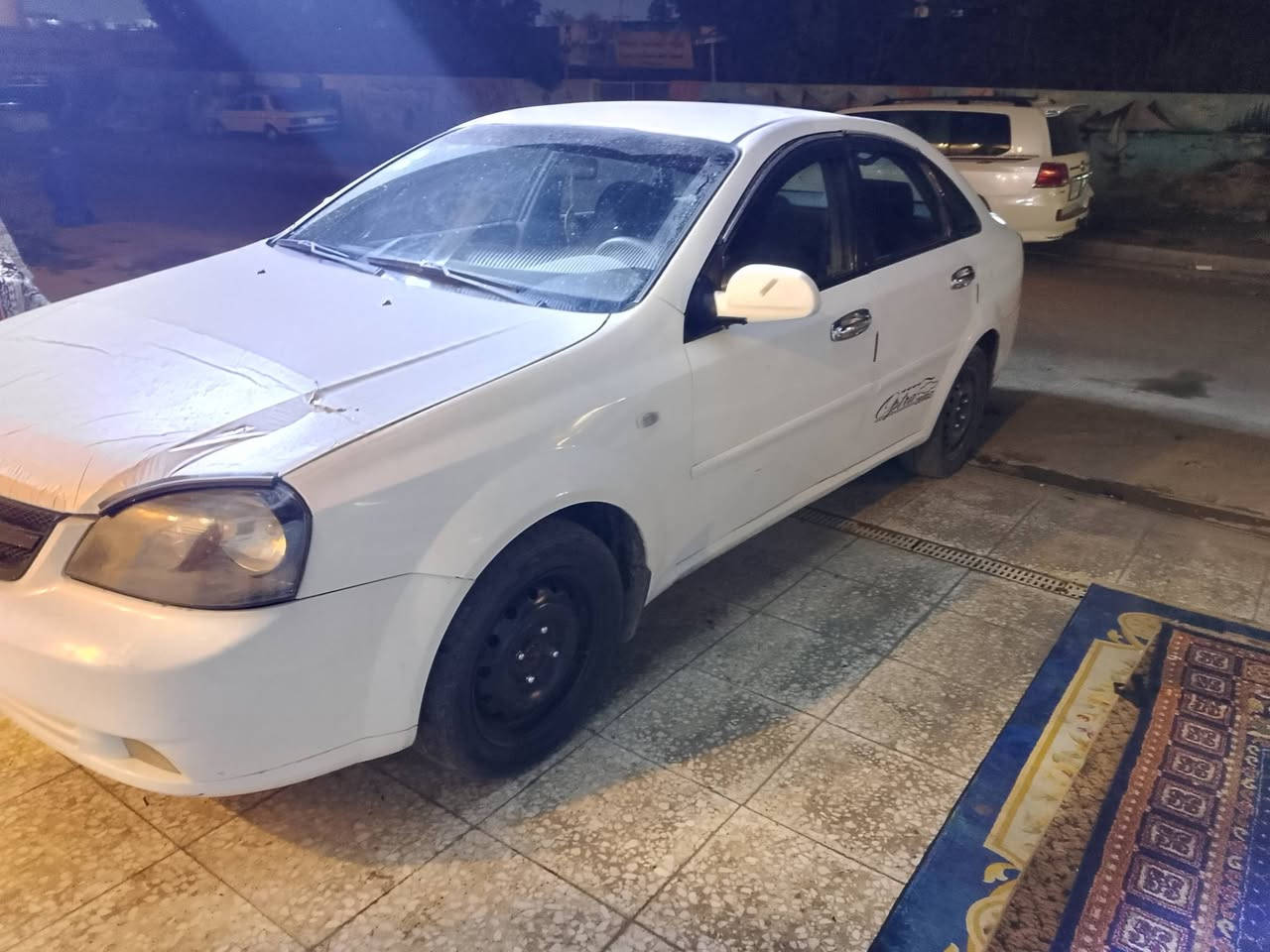 سلام عليكم اوبتره موديل 2009 كير مكينه جدد بيه 3قطع صبغ ابيع حزام عنوان شارع فلسطين السعر 62 رقم تليفون ***********
