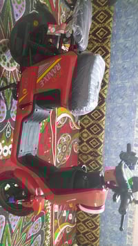 دراجه شحن R9 يوجد فيها خمس بطاريات استعمال قليل أقل من أسبوع للبيع 078...