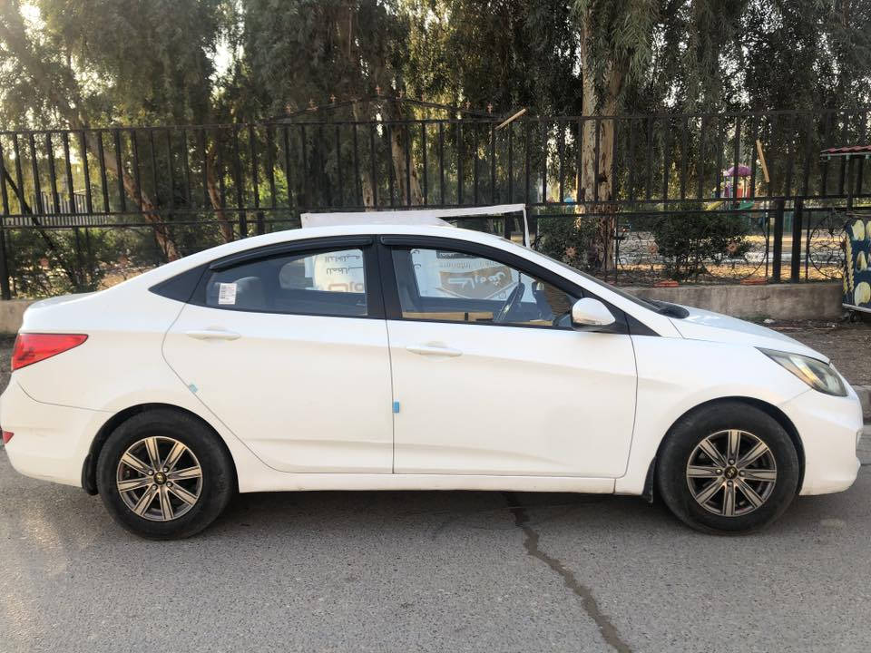 السلام عليكم للبيع اكسنت 2013 بأسمي رقم بغداد تبريد شغال اطارات جديده بيها بعض مناطق صبغ السنويه تنتهي 2028 السعر 90 $ وبيها مجال العنوان بغداد/ زيونه للاتصال ***********‬
