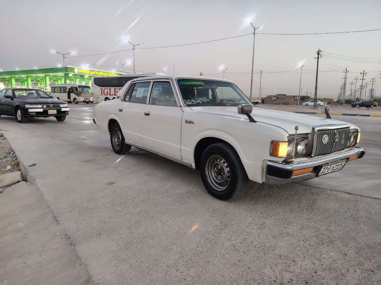 كراون مديل ٧٩ مكفوله من ضربه وتبديل مكينه واكير فيفتي ٣٠٠٠ حداديه تخم تاير تبريد ثلج جام كهرباي سياره على وضع شركه رقم بغداد دولي بسمي سنويه مجداده ٢٠٠٠٣٠ سعر ٧٥ الاتصال على هذا رقم ***********
