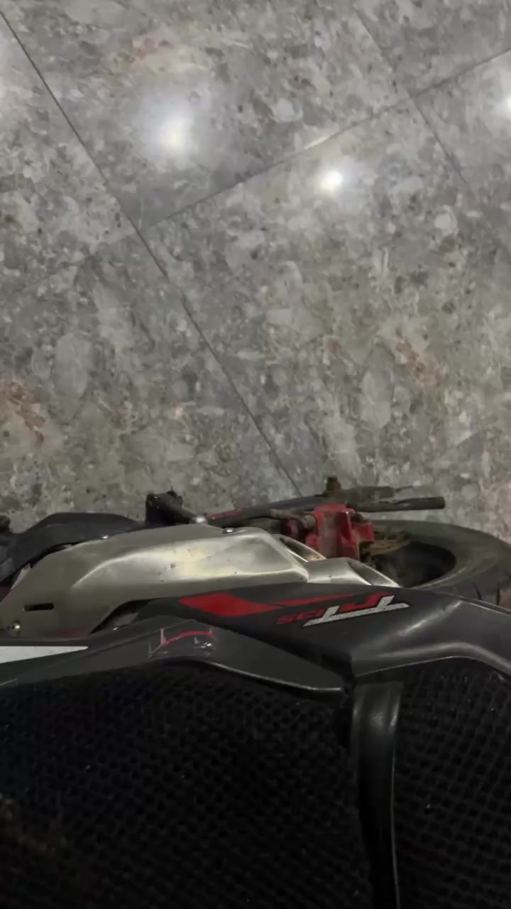 اعادة نشر بسبب الوعود الكاذبة شباب الي مو شراي رجاء لايجي يدوخني انت شراي تشلع عيوني بنلي محرك 135cc بيهه براد دهن وبلكات ثنين ونوزل وفيتبم وجويتر الدراجة شغاله ناقصهه بس كتب شحن وملف وموجودات عنديي بس تعال وشد بس اني مافارغ بسبب العمل الدراجة يراد الهه ترتيبات بسيطة فقط الدراجة اكفلك سرقة وعشائر ترهم بيع ومراوس عنواني ابو الخصيب شارع سيد حامد مامتواجد فيسبوك رقمي ***********
