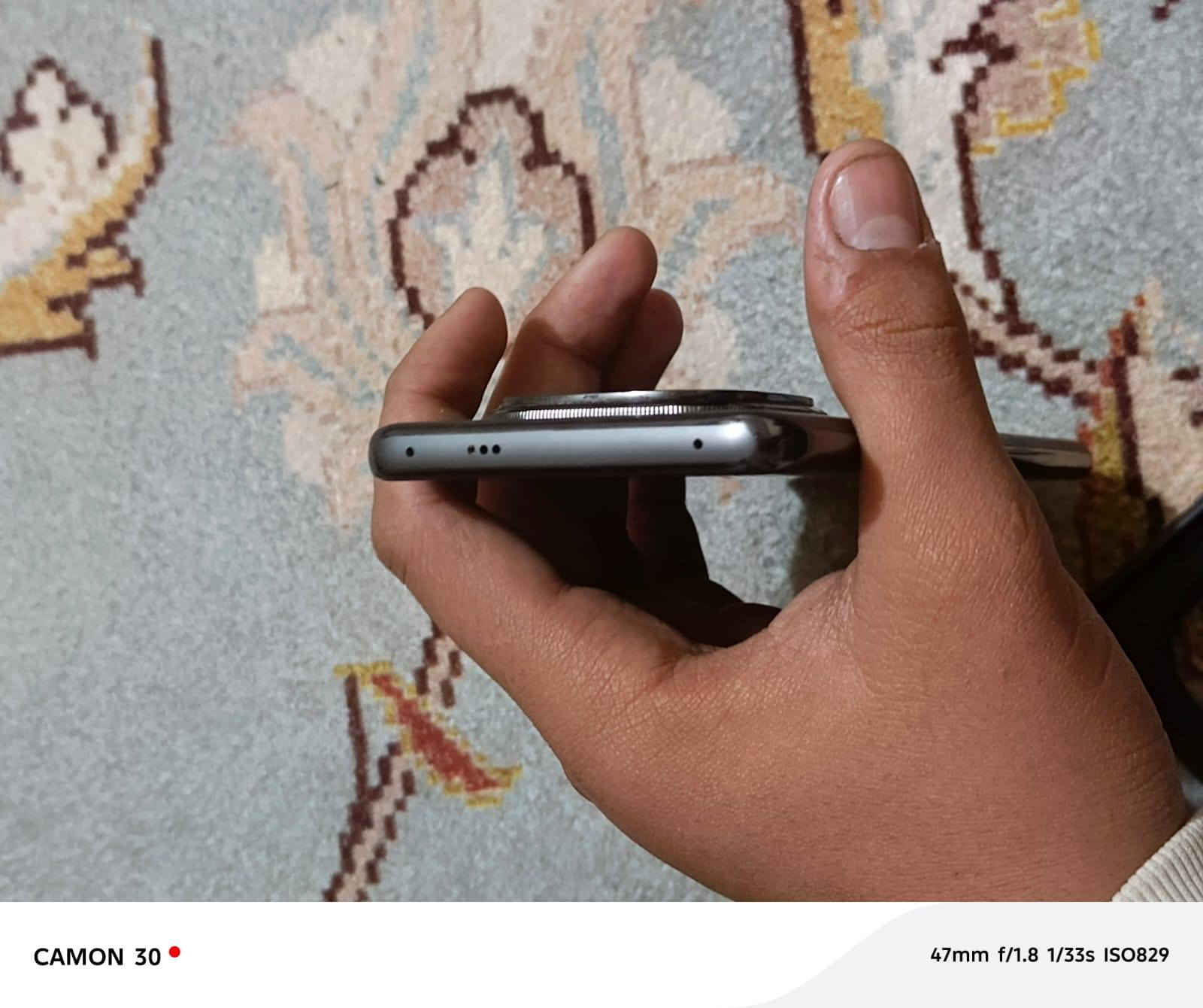 جهاز للبيع السعر خاص مستخدم مدة شهرين فقط مداخل صيانه ابد
رقم الهاتف *********** عنوان ناصريه قرب مستشفى القلب 
مع جميع ملحقاتة 
ريدمي نوت 14 برو بلس 5g 

ذاكرة 512 الرام 12 

سعة بطارية 5110 والشاحنة 120W

ومقاوم للماء والصدمات والغبار بعمق متر ونصف لمدة 30 دقيقه بمعيار IP68 

يأتي بمعالج من شركة كوالكم وبتكنلوجيا 4 نانو 

مع معالج رسومي من نوع Adreno 810

الكامرة.  خلفية ثلاثية 200+8+2 ميغا بكسل والامامية 20 ميغا بكسل
