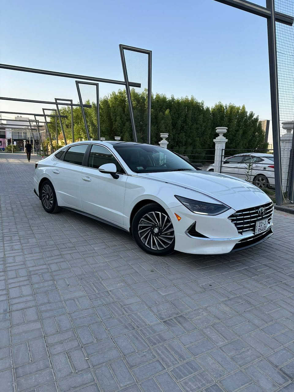 للبيع  هونداي سوناتا فول مواصفات للأخير
موديل 2022 هايبرد وارد امريكي حجم المحرك 2000cc

مرقم اربيل دولي كامل بأسم شركة

حادث كلش بسيط  

١-لون ابيض 

٢-دواخل اسود ملكي 

٣-سياقة ذاتية

٤-سقف خلايا

٥-كامرات ٣٦٠ درجة

٦-حساسات ٣٦٠ درجة

٧-عزم دوران 245 نيوتن / متر

٨-بقوة 191 حصان

٩-شاشة دجيتل متصل كبيرة

١٠-گير اوتو

١١-نقط عمياء

١٢-انارة داخلية محيطية LED

١٣-كشنات تدفئة تبريد

١٤-داتا شو للسرعة مع رادار امامي تحديد مسافة السيارة الامامك 

١٥-رادار جانبي + رادار خلفي

١٦-نظام خروج عن المسار

١٧-نظام فرامل آلي

١٨-تبريد شاشة مناخين منفصلين

١٩-قطعتين تبريد امامي وخلفي 

٢٠-اوتو هولد

٢١-درايف مود 

٢٢-هاند بريك كهربائي

٢٣-مانع انزلاق

٢٤-تحريكها أمام وخلف بالريموت

٢٥-تشغيل عن بعد

٢٦-مستشعر وقوف

٢٧-حساسات ضغط الإطارات

٢٨-حجم الإطار 245/45R18

٢٩-ويل كب 18

٣٠-لايت زينون + LED متصل امامي وخلفية 

٣١-شفتات مقود 

٣٢-مقود جلد حياكة

٣٣-مثبت سرعة Cruise

٣٤-المودات والأوامر الصوتية

٣٥-بلوتوث 

٣٦-شاحن هاتف wireless

٣٧-مخرج منفذ طاقة

٣٨-ابل كار بلي

٣٩-اوتو ستوب امامي وخلفي

٤٠-سماعات BOSE

٤١-بصمة

٤٢-حساس فتح الجنطة 

٤٣-اشارة بالچاملغ LED

٤٤-الشاشات الداخلية كلها لمس

٤٥-مراية داخلية تعتيم تلقائي

٤٦ـ دواخل السيارة و كراسيها جلد اسود  

معروضة ب ( ١٩٥$ ) ورقة بيها مجال شويه العنوان النجف   

الشراي يتصل بالرقم

 فيه واتساب 

لا يراسل 
***********
