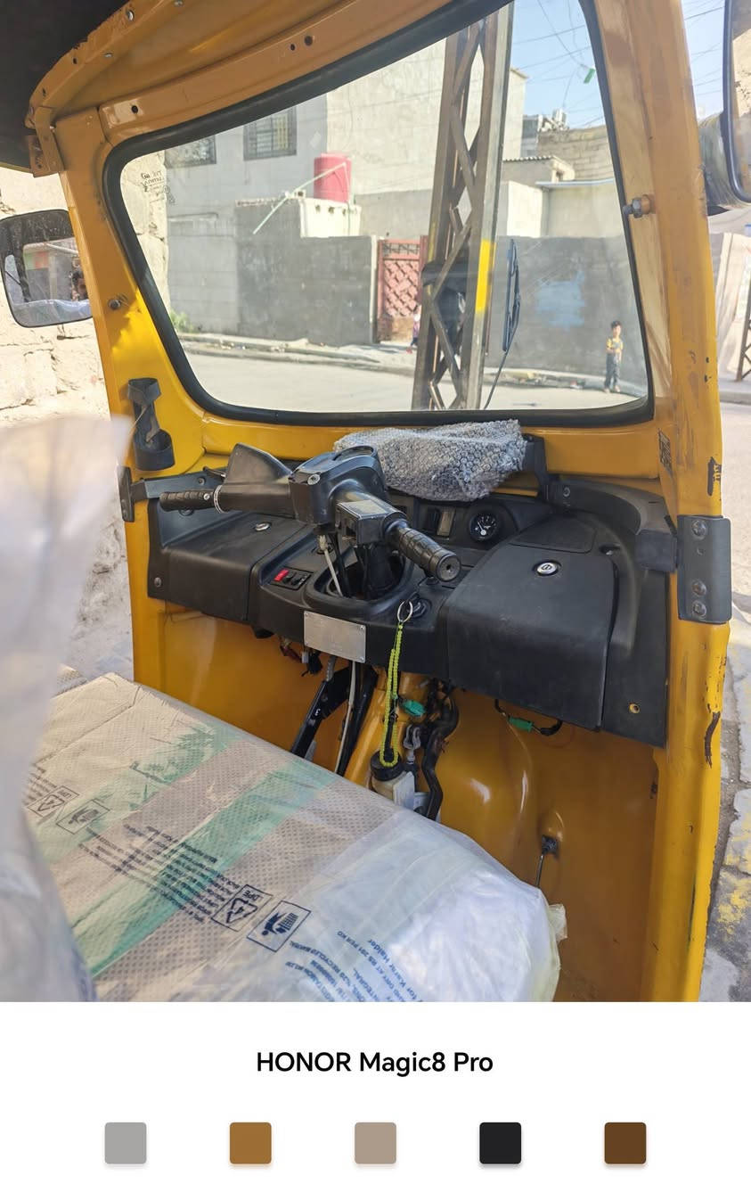 سلام عليكم تكتك 22 البوادي كفاله والمكينه مفتوحه تجفيف الشركه رقم انكليزي مكان حيانيه شارع 60 
السعر.       سبعه وميتين وخمسين وبيها مجال الشراي ***********
