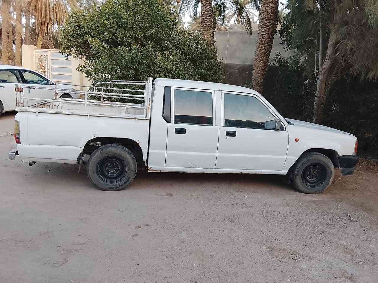 بيك اب مستيبوشي ٩٢ سنويه لغاية ٢٩ كير عادي سياره جاهزه وبسعر مناسب جدا بيضاء اللون 
*********** الشرطه
