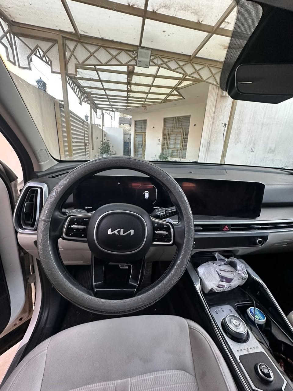 سلام عليكم سورنتو2024 خليجي رقم بابل بأسمي 
ماشيه 46 الف كيلو
السياره كفاله عامه من كلشي بيها بس شخط بباب الصدر موضح بلصور وتكحيل بلجاملغ الخلفي
سياره معروفه مواصفاتها
محرك3500
داتاشو
بصمه وبصمه ابواب
شاشه عدادات وشاشه بيها ابل كاربلاي واندرويد اوتو
كير ماوس
اوتو هولد
سايد بريك بصمه
مانع انزلاق
بريك بلمنحدرات
جنطه كهرباء
شفتات ستيرن
كروس سرعه
السياره 7 راكب 
تبريد 3 قطع
بردات خلفيه
كشنات كهرباء 
السياره احلى من الصور تجي وتشوفها
مكانها بابل الحمزه
***********
