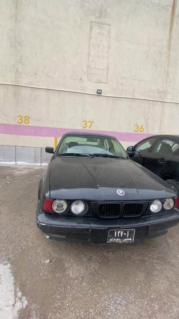 سەرەتا بەناوەی خواو گەورە ،
Bmw525
مۆدێل ٩٢ فول ئاڕم ، ئۆتۆ ماتیک تەبریت سەقف سلاید گێڕو مەکینە بەشەرت ماشەاللە سەیارەکە تابڵێ پاکە  ، سعری ٣٠ وەڕەقەو مەجالێکی برایانە گۆڕینۆش دەکەم بەپێی ئەقڵ گرتن 
ڕەقەم مۆبایل ***********
سلێمانی🖤
لەسەر ئیزنی ئەدمینی ڕۆح' السليمانية, العراق
