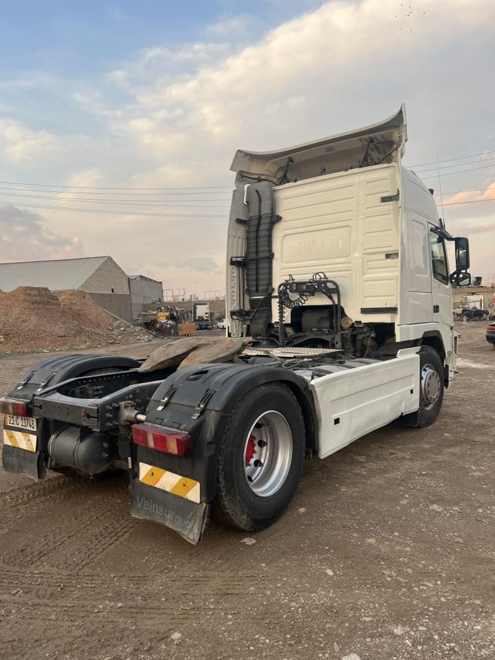 فالفؤ بؤ فرؤشتن 2005 تؤماتيك تانكي 47طن
هه موو به شرت گير و مكينو شانسي سبوغ 
سه نوي 2030 تازيه هاف …
***********….***********
***********
