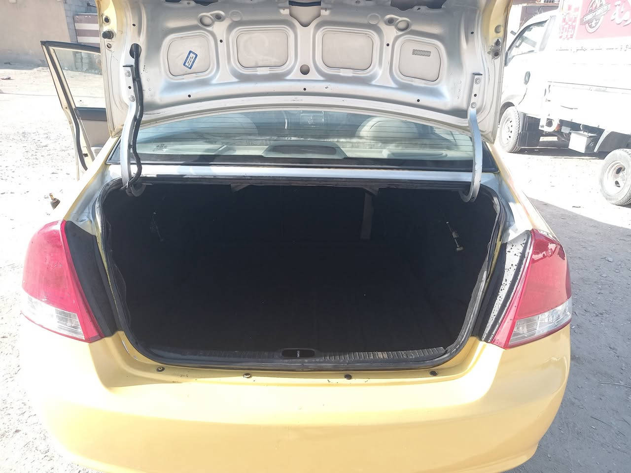 السلام عليكم سبكترا 2008 جاهزه ليبل واحد السعر 75 رقم التليفون متواجد واتساب***********
