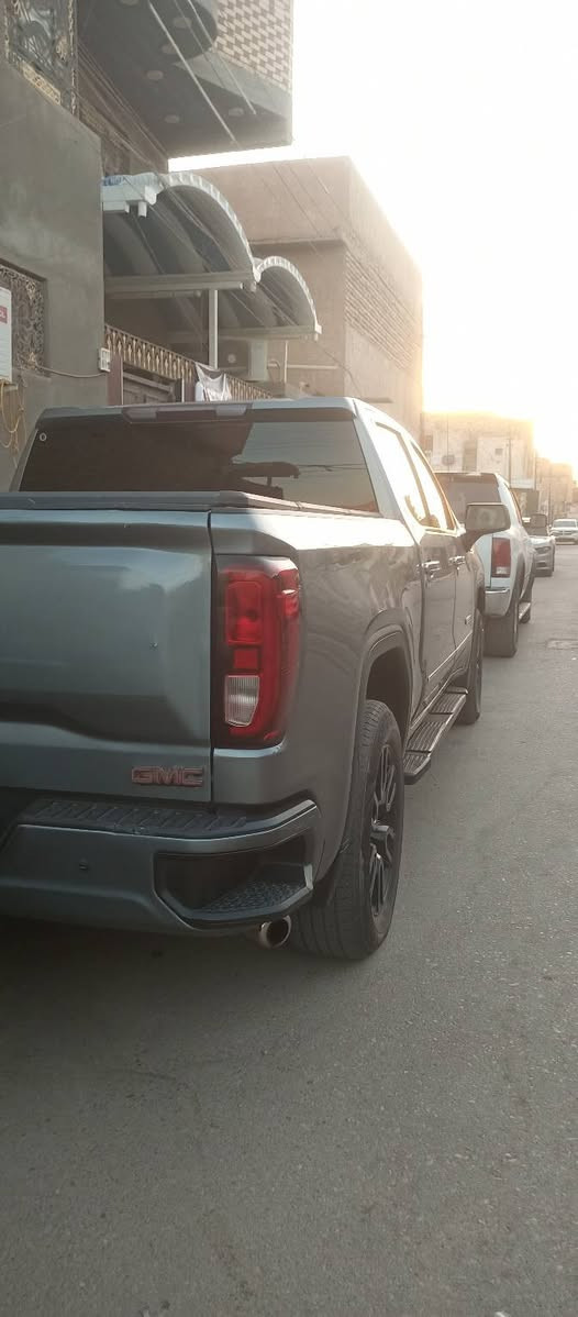 ((بيع مستعجل))
جمسي سييرا موديل 2020 / C1500
حادثها جاملغ وبنيد، رقم بصرة مشروع وطني .. 
السعر 225 
للتواصل:
***********
