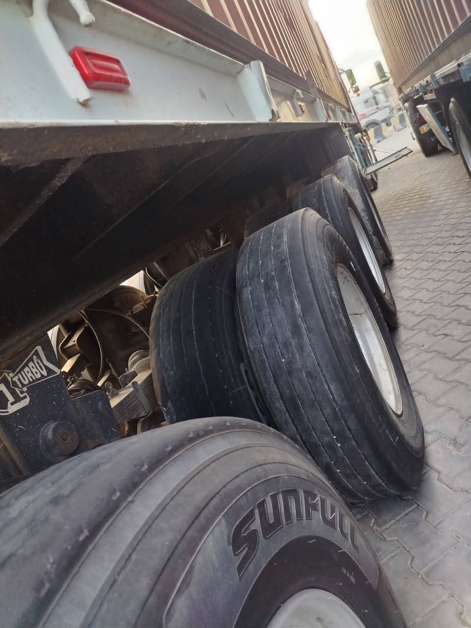 سلام عليكم 
عربانه تركيه شاصي 16 مكفول من الفطر 
طول لعربانه 13
تايرات نص عمر
دناكير تركي
سعرهه 130 وبيهه مجال
***********
