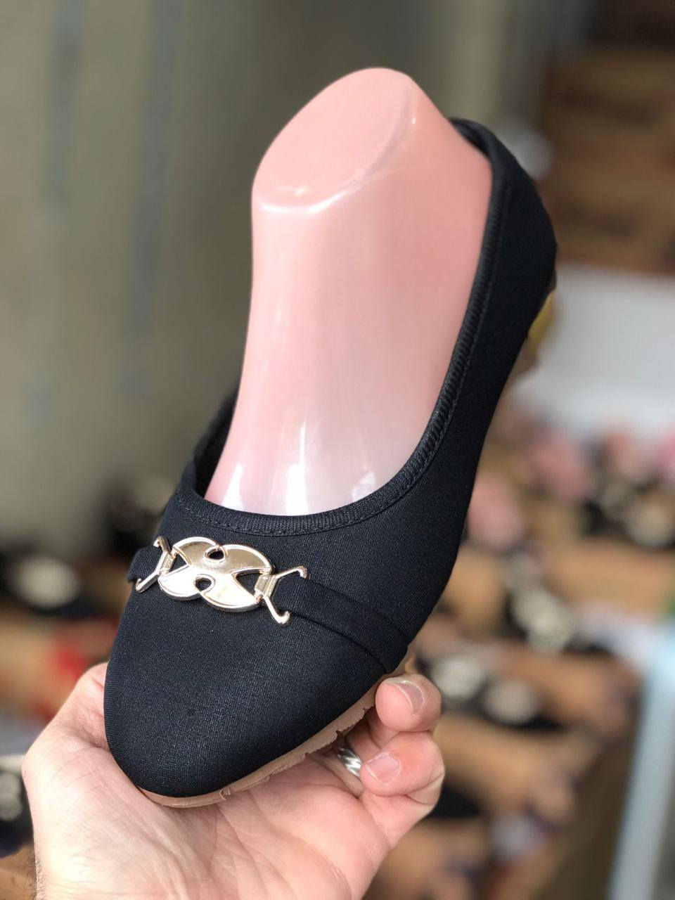 جديدنه فلات نسائي 😍👍
احجام 39 40 41 42🙂

كل 4 قطع بسعر 12 الف فقط 

القطعه 3 الف فقط 

توصيل موصل 3 الف 

محافظات 5 الف 

العنوان موصل سوك النبي يونس داخل السوك من جهت الدركزليه ثاني فرع على اليسار 

للحجز والتواصل ***********
