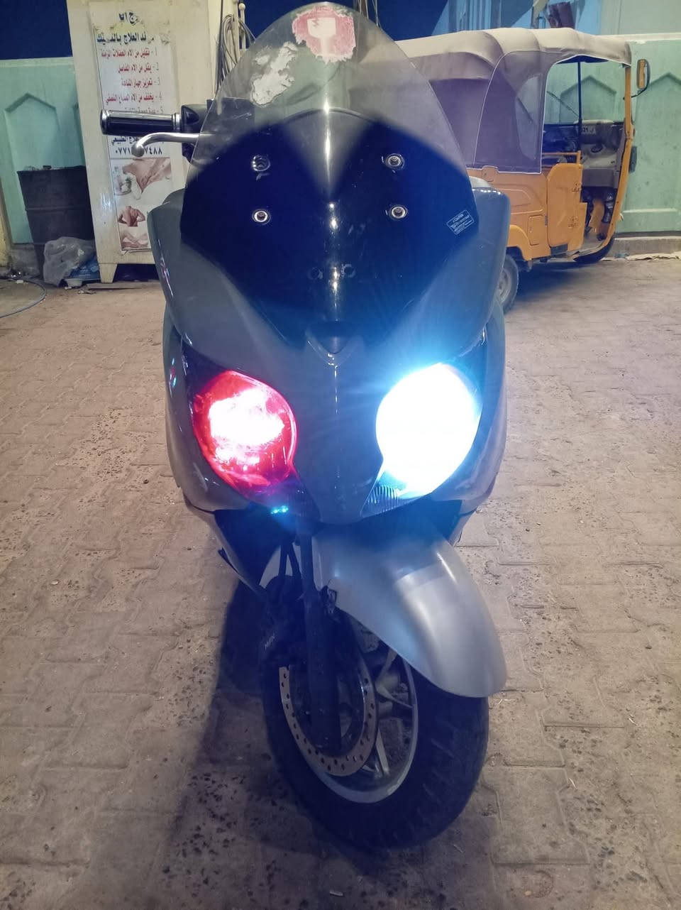 السلام عليكم فورزة صفر عشرة للبيع بيع بعض النقوصات البسيطة ودراجة شغاله خير من الله مكاني بغداد الشعب *********** السعر اتصل وبخدمتك تاخذ عيوني وماقصر
