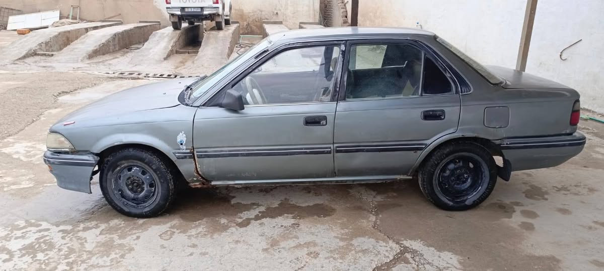 السلام عليكم كورلا موديل 91 كتماتيك محرك بي بديت تبخير كير وصدر شرط كهربائيات كلها شغاله تخم تاير سنويه ل 27 غرفتها حلوه تاريك وين يعجبك السعر 39 وبيها مجال مكاني سامراء ***********
