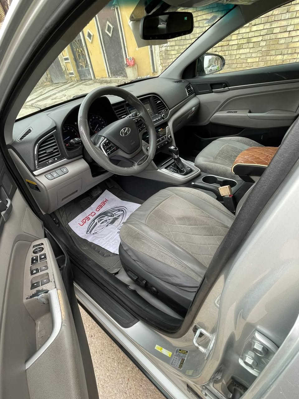 النترا وارد امريكي موديل ٢٠١٧
محرك الفين دوش
حادث خلفي قطعتين صبغ جنطة وجاملغ

 
١/١ للأخير 
فتحة
رادار جانبي
بصمة تشغيل وجنطة وابواب
اشاير بالمري
كرسي كهرباء
لايت باليدات مال باب
كشن تدفئة
شاشة وكامرة بلادية
كار بلي
تبريد مناخي منفصل
فول الفول السيارة
السعر ١٢٩ وبيها مجال
مكاني بغداد ابو غريب
***********
