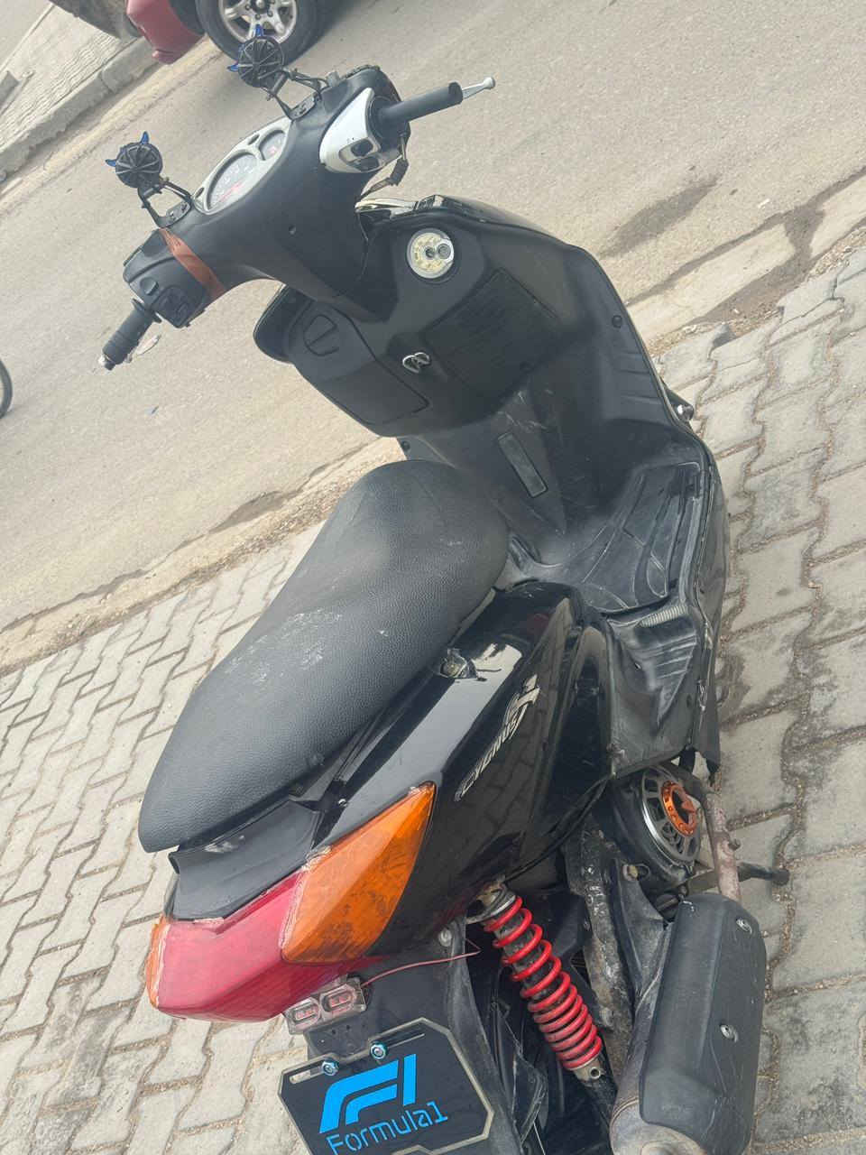 السلام عليكم
سكنس نثيه كلها شغاله مابي اي نقص

مكاني بغداد المحموديه

السعر.. 350

***********

***********
