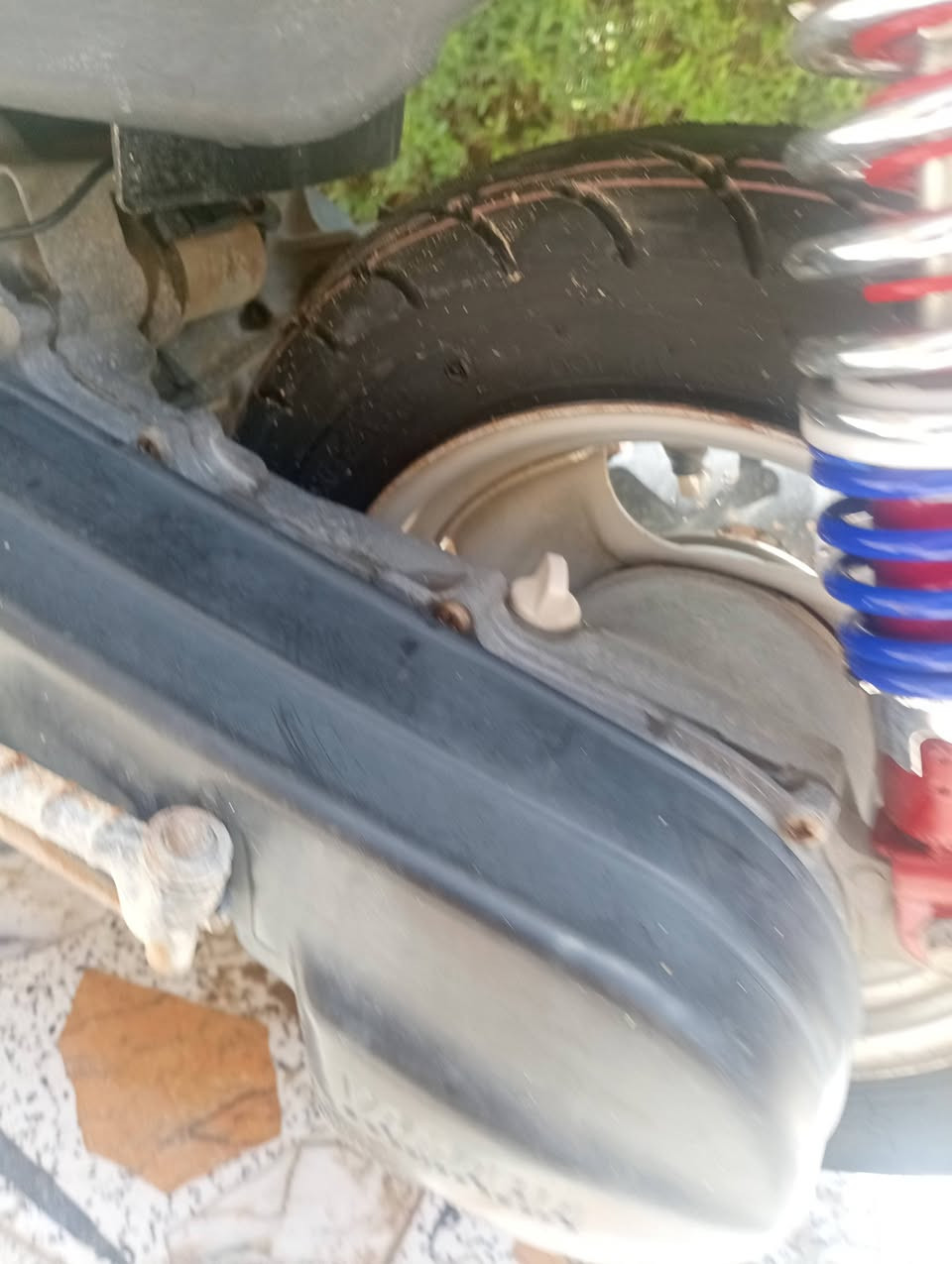 للبيع ياماها عصفوري سلف هندر شغال كهربائيات شغاله كابريتر اصليه قفل اكسل بلادي مامفتوحه شرط الفحص بس بيه كسر بلبجم ***********
