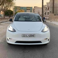 تيسلا Y • ٢٠٢٢ • مدى ٥٠٠-٥٥٠ كم