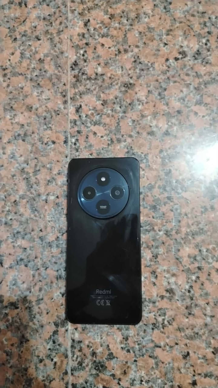 السلام عليكم جهاز للبيع 0776 538 2703
