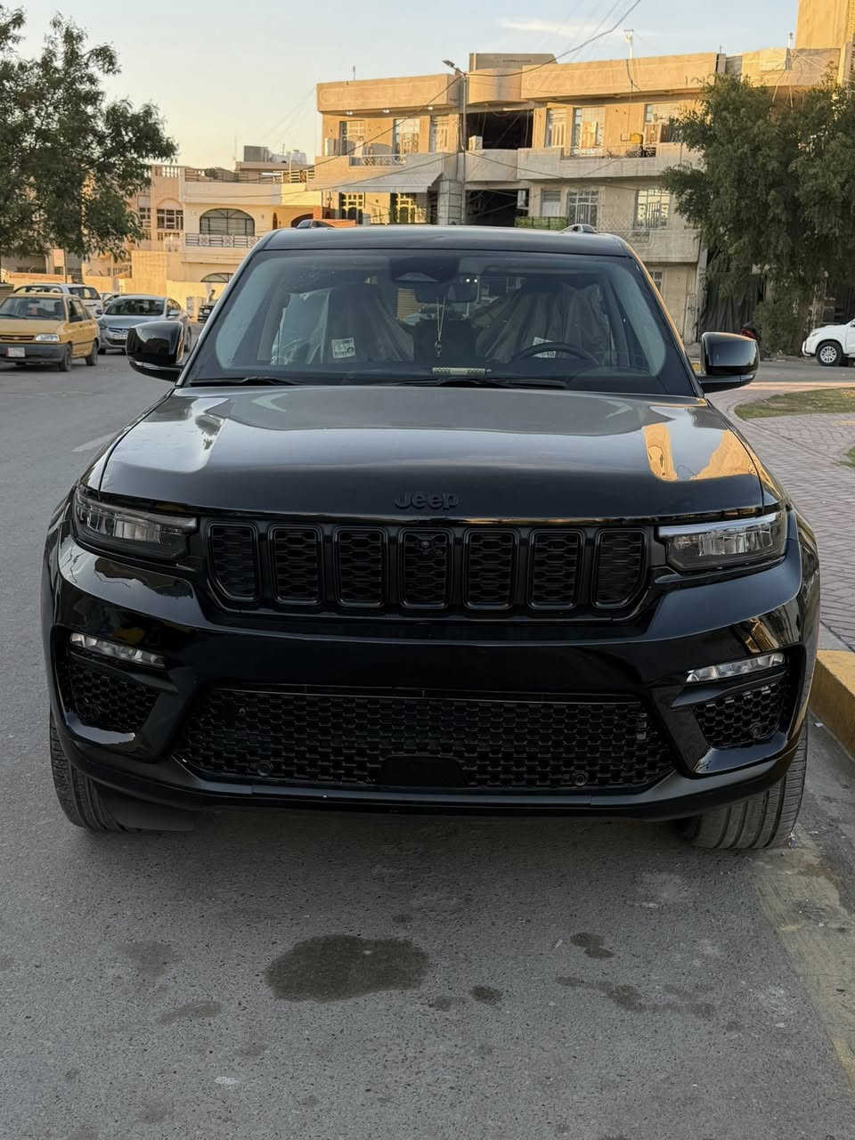 جيب لمتدد بلاص 
مديل ٢٠٢٤ 
مواصفات ليميتد  
سياره مغلف (ppf) ضمان ١٠ سنوات 

كشنات جلد
كشنات ميموري (خزن)
كشنات تدفئة
كشنات تبريد
بردات (مظلات)
كاميرا 360 درجة
رادارات 360 درجة
تبريد مركزي
تشغيل عن بعد
فور ويل درايف
صندوق جك
مراية كاميرا
وایرلێس چارچ 

ميزات و مواصفات اكثر 

سيارة ماشيه 8000  
سيارة ما بيه اي نواقص 

السعر: 330 $ وبيه مجال 
***********
