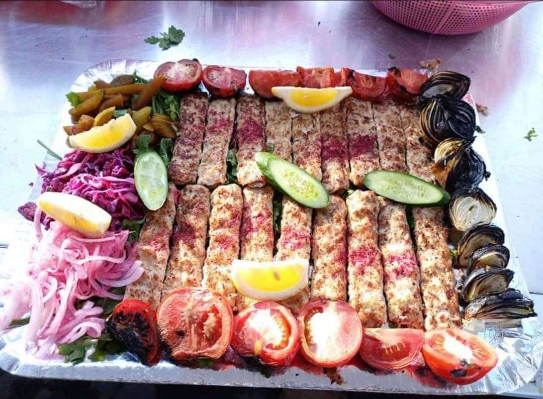 تم استفتاح مطعم قرب ملعب الجوهره كباب غنم تكه لحم كلب معاك جلاوي كباب دجاج تكه دجاج للحم شرح لحم مثروم شقل عراقي درجه اولئ


**إذا كنت صاحب هذا الإعلان وتريد حذفه لأي سبب، رجاءا أرسل رسالة إلى الدعم الفني**