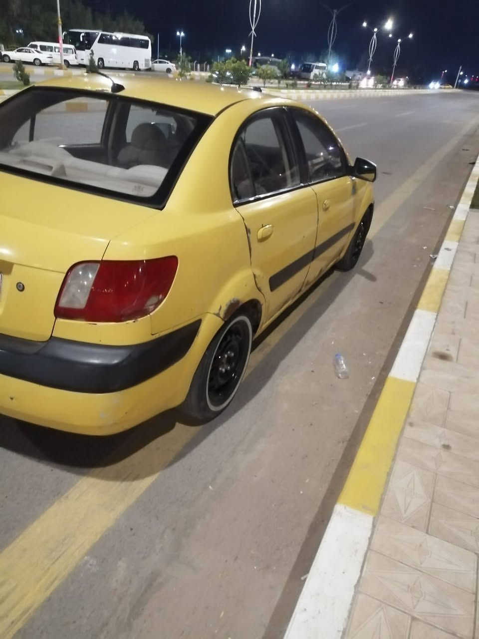 كيا ريو موديل 2008  تبريد ثلج فول اوتماتيك تحويل ثاني يوم مصفره هيئه وغرامات السياره جاهزه مكينه 1600 خليجي بدون ضرر السعر 62 وبيها مجال العنوان الناصريه مركز موبايل ***********
