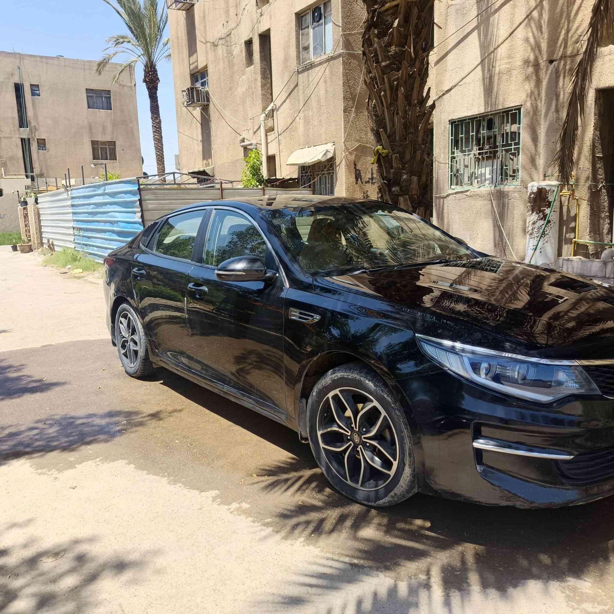 كيا اوبتيما خليجي موديل ٢٠١٦مكينه دوش ٢٠٠٠ 
رقم اربيل، السنويه باسمي   سنويه فحص هزه وبراد نافذ
بيها قطعه وحده صبغ جاملغ خلفي 
ماشيه ٢٥٠ 
مكينه كير حداديه تبريد كفاله 
مكاني بغداد / البياع *********** واتساب، 
السعر ١٢٧
