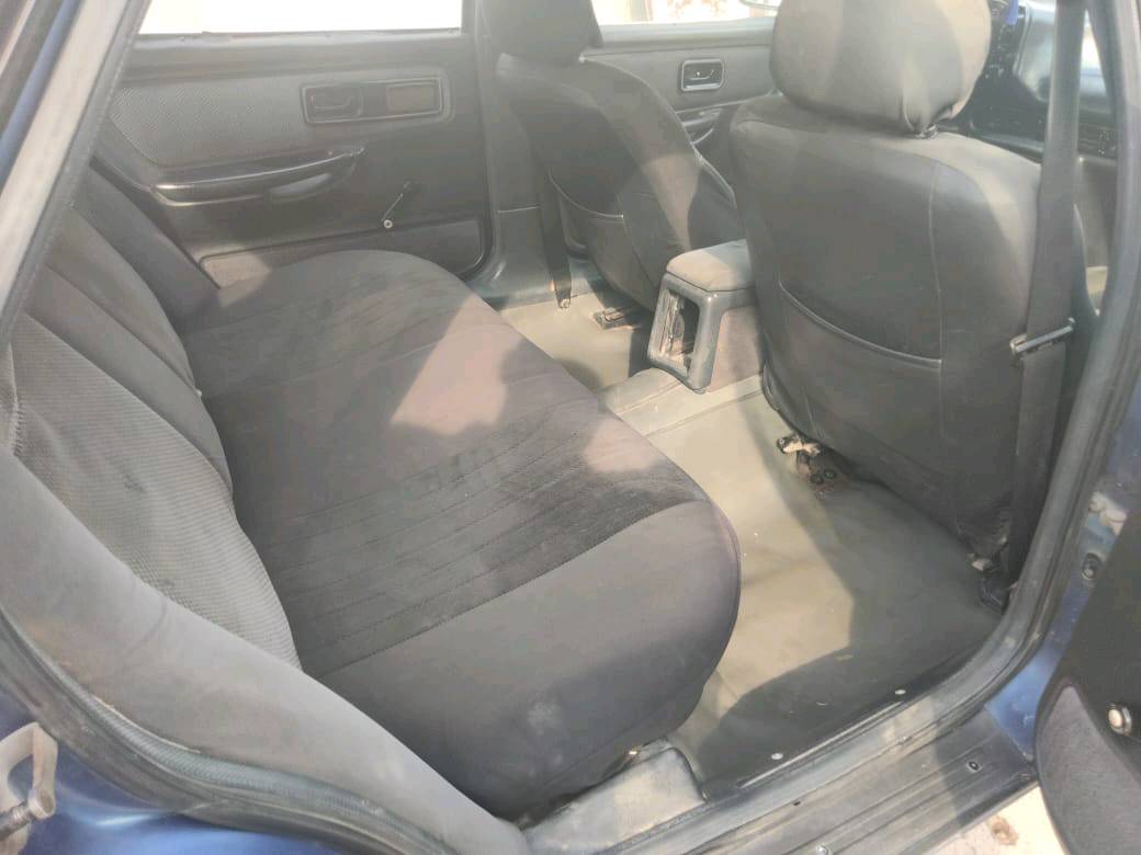 السلام عليكم الحلال للبيع فورد سكوربيو موديل 1989 گير عادي محرك گير شرط السيارة بسمي تايرات نظيف سنوية جديد رقم مسطرة 