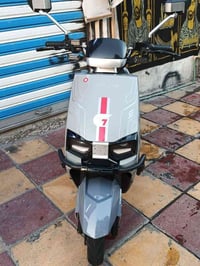 دراجه سكنس ام عيون كلش جديده  بطاريات جدد رقمي للتواصل 07710909620