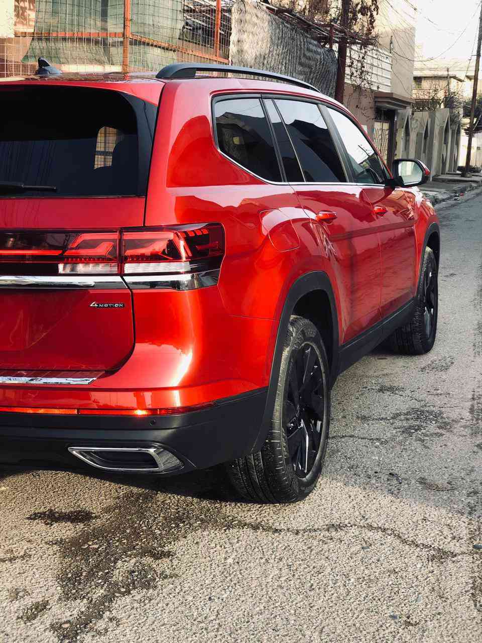 السلام عليكم اطلس ٢٠٢٤
بيع أو مراوس حسب القناعه
السياره فول مواصفات 
ماشيه ٩٠٠٠
مواصفات se معروفه 
سبعه راكب
العنوان موصل الأيمن 
رقم ***********
