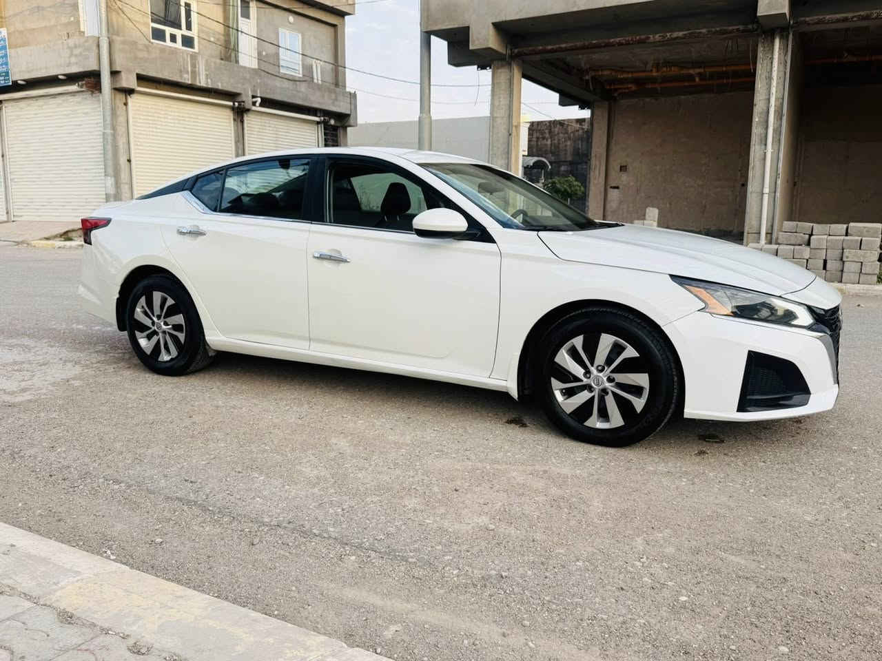 سلام عليكم اخوان للبيع فقط
نيسان التيما 2023 بجم كبس
مواصفات
رادار امامي وجانبي ورادار خلفي
تشغل عن بعد
كير ومحرك ابشرط
ترقيم جديد بسمي
شرط وكاله وتحويل
جاملغ خلفي صبغ وباب بلاد 
صور ضرر وسونر مرفق
ايرباك فقط برده 
سعر 163 وبي مجال بسيط
ديالى خانقين
***********
