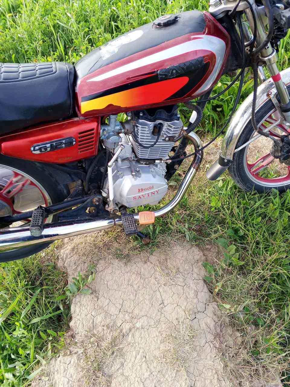 دراجة سافان للبيع موديل 20 شراي يتصل على هاذا الخط لان مامتواجد على فيس الرقم ***********
