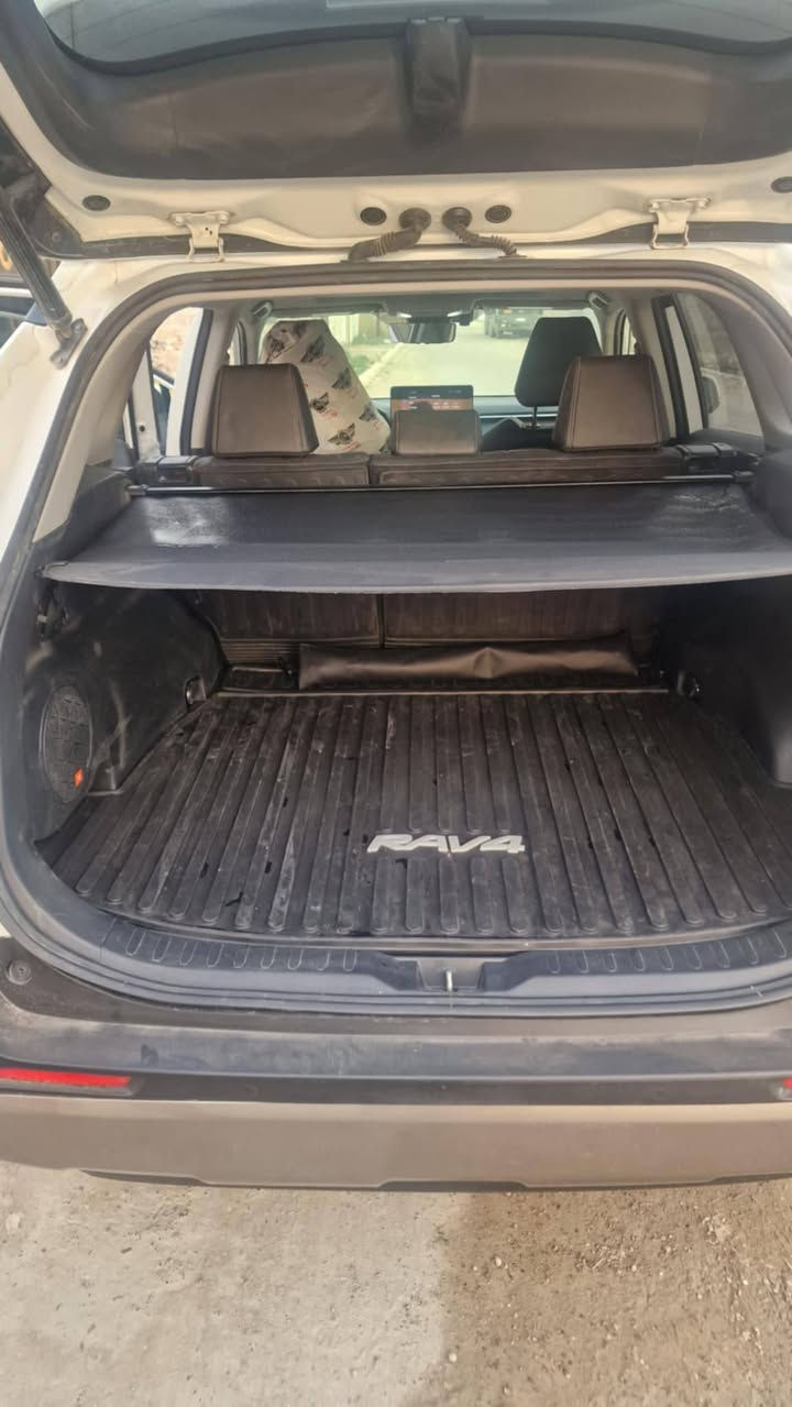 راف فور 2023 هايبرد رقم بغداد فئة لمتيد للبيع فقط السعر 280 $ و بيها مجال السيارة حلوة و بدون اير باك السيارة بأسمي المكان بغداد الغزالية للاستفسار الاتصال واتس ***********
***********
