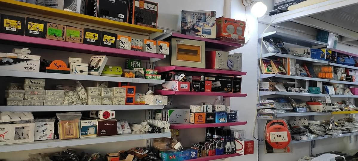 يعلن مركز الدقة عن توفر كافة المواد الاحتياطية للغسالات والثلاجات والسبالت ومواد الإنارة
ويتوفر أيضا صيانه للغسالات والثلاجات فقط 
العنوان: جميلة الأولى شارع خير الله مقابل مطعم دجاج الحارثية 
تلفون:***********
