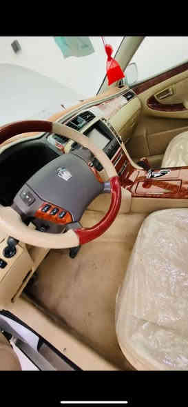 بەناوی خوا.
-شاهينەی سلڤەر 182.
-موس موس.
2005 ڕۆیاڵ.
-سڵاید.
- مەکینە گەورە بە گەورەی بێ دوکەڵ.
-ناو زەردی مەرغوب.
-کوشن کارەبایی.
-بەسمە ڕەش.
-شاشە.
٢ دوگمەی.
- تەبرید مەرکەزی.
-برێکی بەسراوە.
-کارەبایی بە شەرت.
-ڕۆنی تازە گۆڕاوە و هایدرۆلیکی گێڕیشی تازە گۆڕاوە.
٤ تایەو ویلی لۆکو سپێر.
-تحدید سورعە.
-بێ تەقەو رەقە.
-تەنها ٣ پارچەی ئەوروپای هەیە.
-ماڵی خۆمە لە توندو تۆڵیدا بە شەرت یەک چرکەی تێدابوو بە دڵی خۆو گەڵای لێ بشکێنە وە مەگەڕێ بۆ مەسروف بەس بەنزینی تێ بکە،
٥٨ گەڵاو مەعمەلە گەر موشتەریی نیت تێل مەکە.
***********
ڤایبەر و تێلیگرامی لەسەرە
