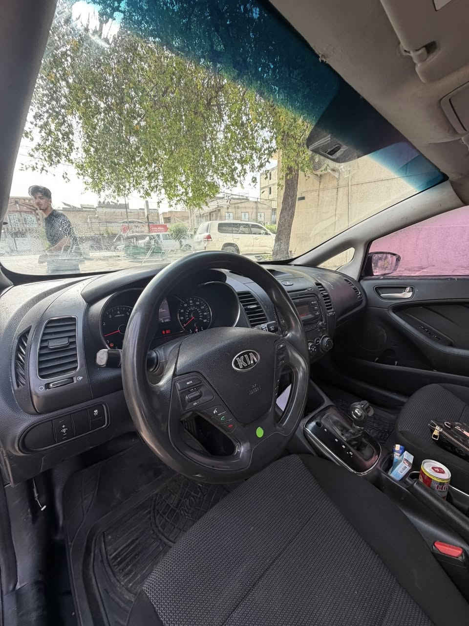 السلام عليكم فورتي 2017 امريكي 
بيها قطع صبغ وبداية القمارة مصبوغة  سعره 90$ وبيه مجال مكينه2000دوش رقم سليمانية باسمي تريد وكالة او تحويل  مكينه وكير خير من الله تخم تاير ويل جديد
 سياره جاهزه كلشي متصرف عليه
مكاني بغداد الدورة 
للستفسار  *********** واتساب او اتصال
