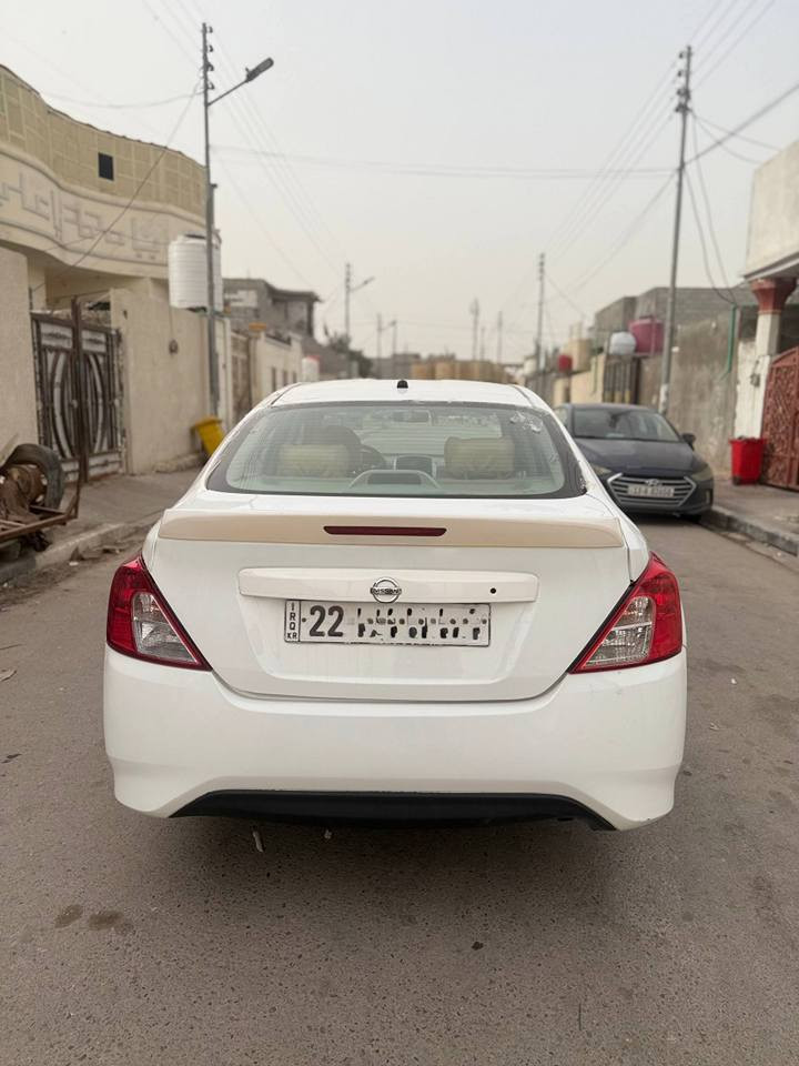 نيسان سني ٢٠٢٤ مصري رقم ارببل 
بيها ضربه قبق الجنطه مبدل الجاملغ الخلفي صبغ وبارد الباب الخلفي بي رشه جاملغ العبري بي تكحيل 
ماشيه ١٤٧ الف 
كير ومكينه كفاله 
السعر ٩٠ وبيها مجال 
مكان السيارة بصره
اللاستفسار ***********
اللاستفسار *********** البصرة, العراق
