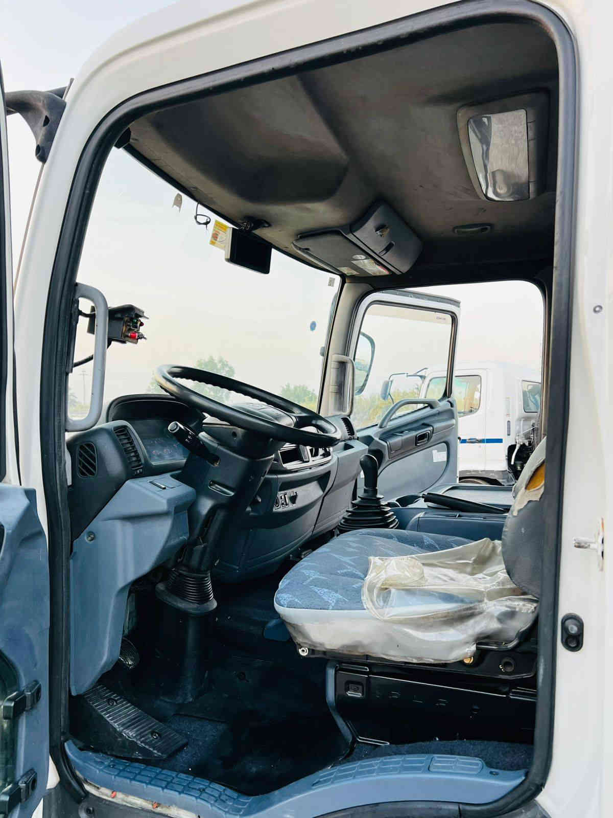 اللهم صل ع محمد وآل محمد 👍🇮🇶🇮🇶
هينو شيطان كابسه نفايات كبسه 10 مكعب 
مكينه 5 سلندر كهرباء دخول جديد 
 معرض النصر / قضاء النصر / ذي قار 
***********
***********
