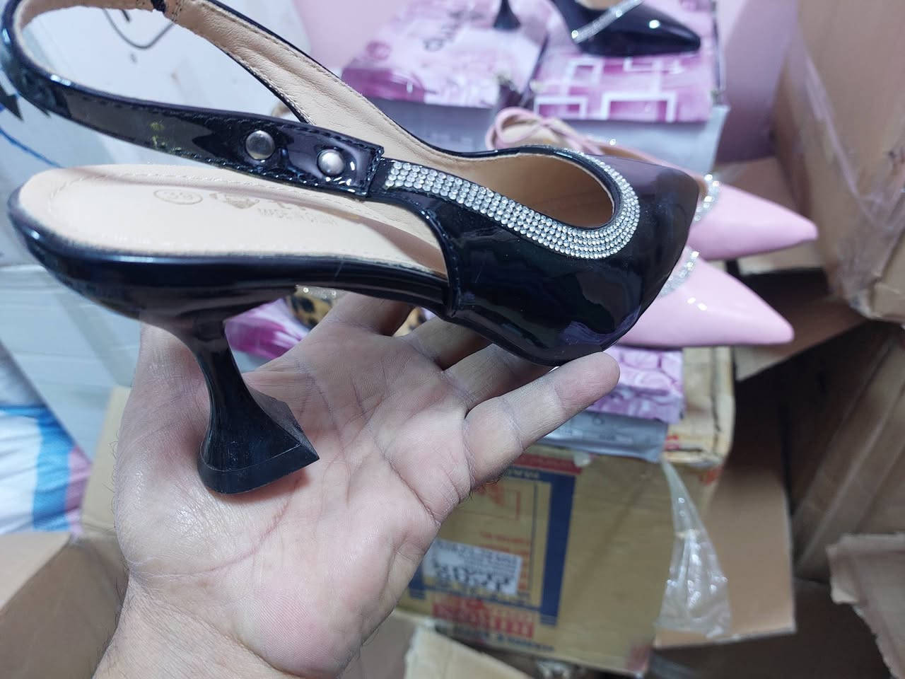 احذية جملة تصفية محل سعر القطعة 7 الاف


**إذا كنت صاحب هذا الإعلان وتريد حذفه لأي سبب، رجاءا أرسل رسالة إلى الدعم الفني**