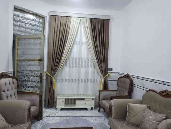 هذا. 100م زراعي طابوق كونكريت. بناء 24. بيه غرفه وصاله وستقبال ومطبخ وصحيات داخليه وخارجيه سعره.  65. سديناويه قرب مدرسه صفي الدين***********
