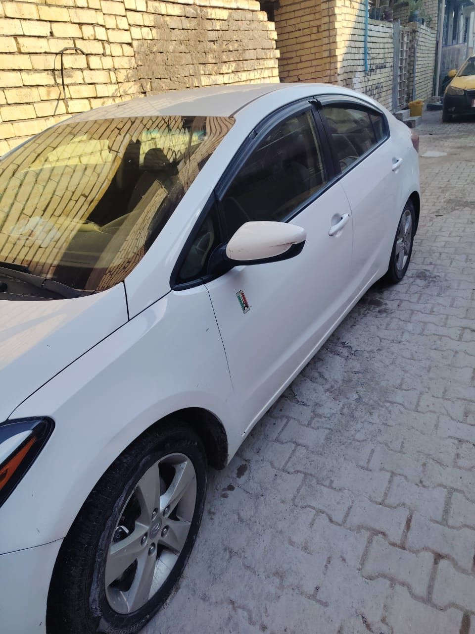 السلام عليكم كيا فورتي ٢٠١٧ رقم اربيل تريد وكاله تريد تحويل محرك ٢٠٠٠ دوش السونار موضح بلصور سياره جاهزه وخير من الله سعرها ١١٥وبيها مجال مكانها بغداد الرقم ***********واتساب
