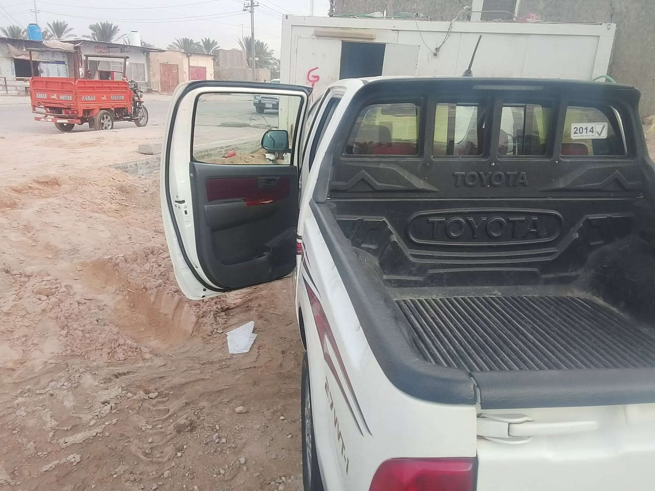 سياره للبيع مديل 14مكينه وكير ما مفتوح  سياره جديده رقم بصره سنويه لل 29 مكفوله شاصي ١٢ كير عادي   لسعر 170رقم لهاتف ***********
