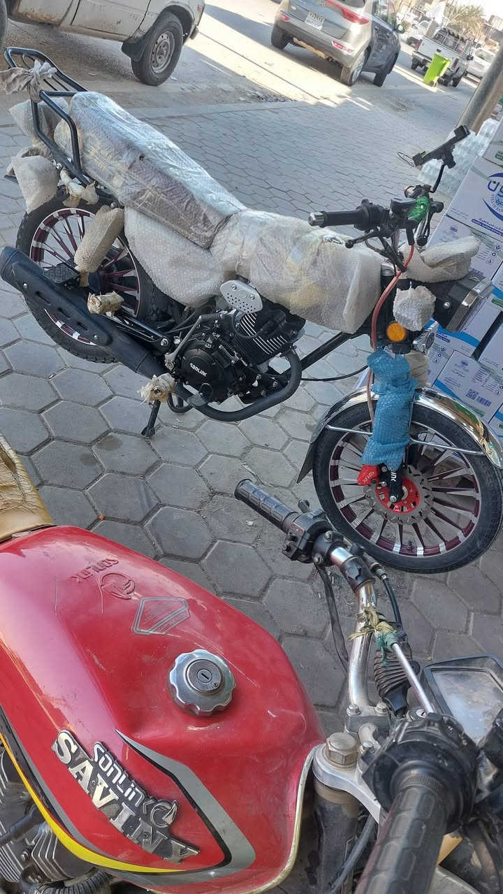 السلام عليكم دراجة سيفانه ٢٠٢٥ للبيع دراجة زيرو اخت الجديده ماشيه ألف محركه ٢٠٠ بصمتين اوراق كامله دراجة مكفوله كفاله عامه سعره ٨٥٠ عنوان واسط قضاء الصويره استفسار ***********
