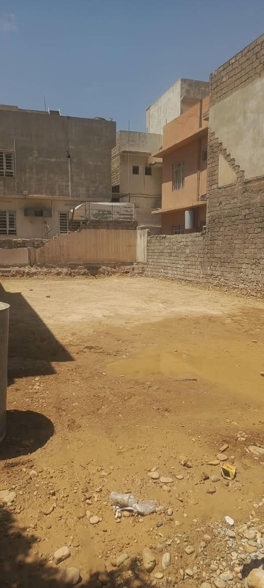عروض مكتب اساور للعقارات 
أرض للبيع في حي البلديات
موقع مميز جدا قريب من سايدين الجامعه
شروق تام
223 متر واجهه 11
شارع تبليط 12 متر
سند طابو الزهور
شرط التحويل
لمعرفه السعر اكتب تم ليصلك على الخاص
للاستفسار زياره المكتب سايدين البحرين مقابل مطعم احمد الحاج صلاح
***********
***********
