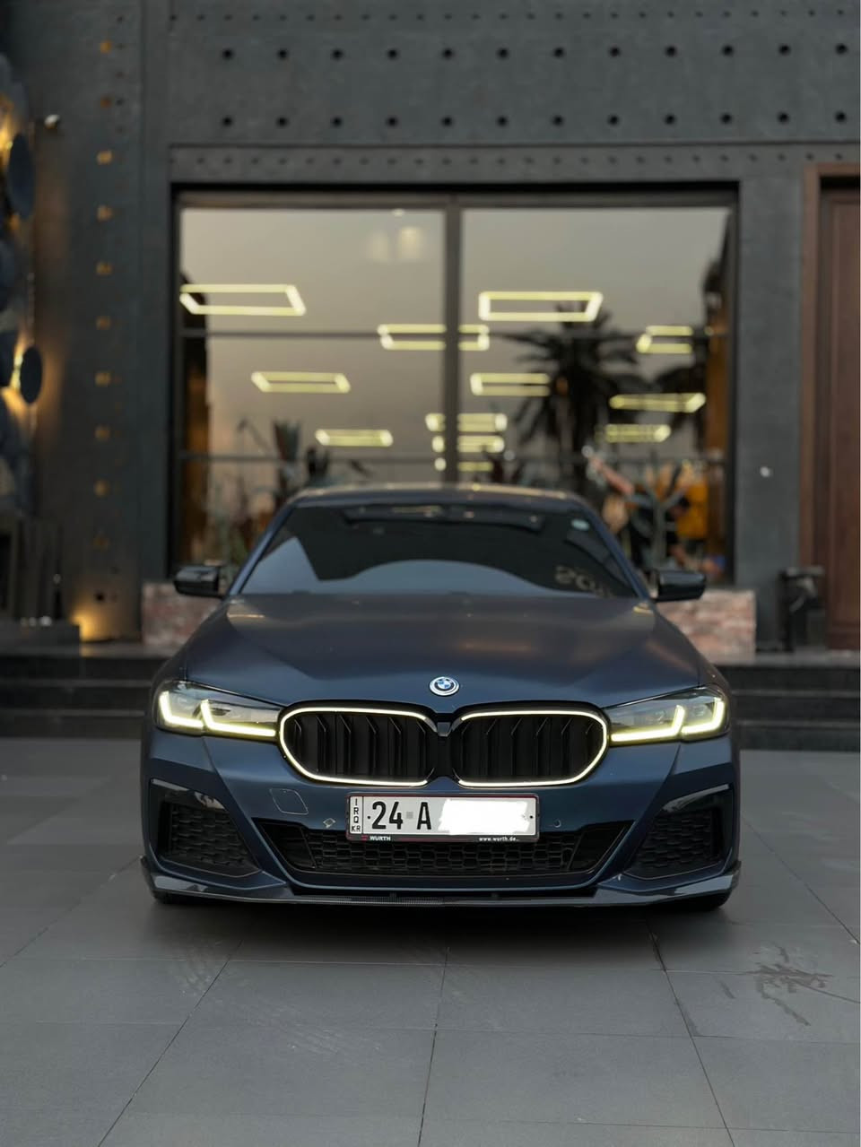 السلام عليكم جمعة مباركة  2022 bmw 530i mpackage بلادي لون ازرق عليها تغليف بيبي اف مات وكتاب تضليل بلسنوية 
مواصفات الام المعروفه السيارة ماشيه 55ميل حادثها جاملغ وبنيد خفيف بدون دواخل كفالة 
مكان السيارة السيدية  للتواصل واتساب 

***********
السيارة سعرها 34 بغداد, العراق
