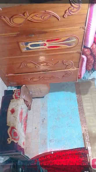 نصف قطعة جديدة بناء 2023 طابقين والثالث مخزن السعر 135 مدينة الصدر قطاع 16 للاستفسار الاتصال 
***********
