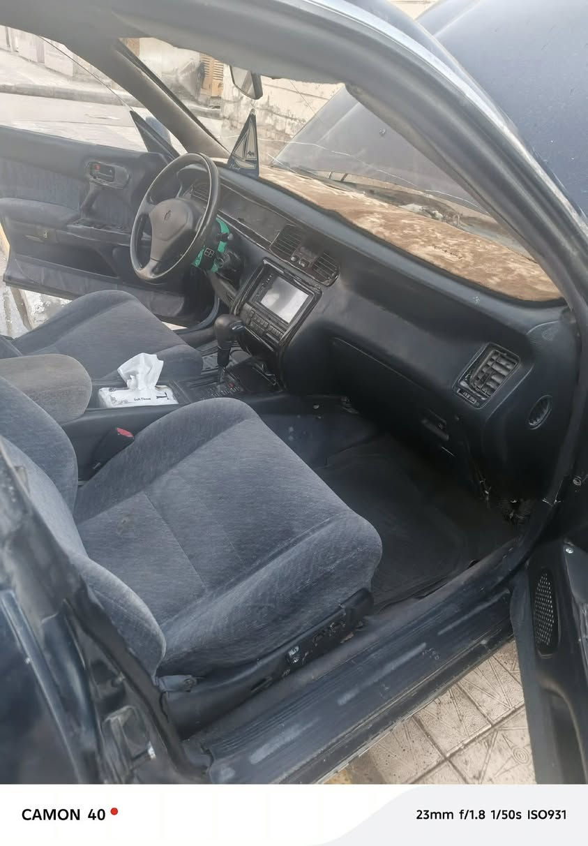 السلام عليكم سياره بطه موديل 95 ومكينه وكير خير من الله 2500 حداديه تبريد رقم انكليزي مداور ثاني يوم شرط ترايك 180  سياره مال بيت مامتعوبه مصبوغه عام مكفوله من العيب والكص  ناصرية مركز ***********
