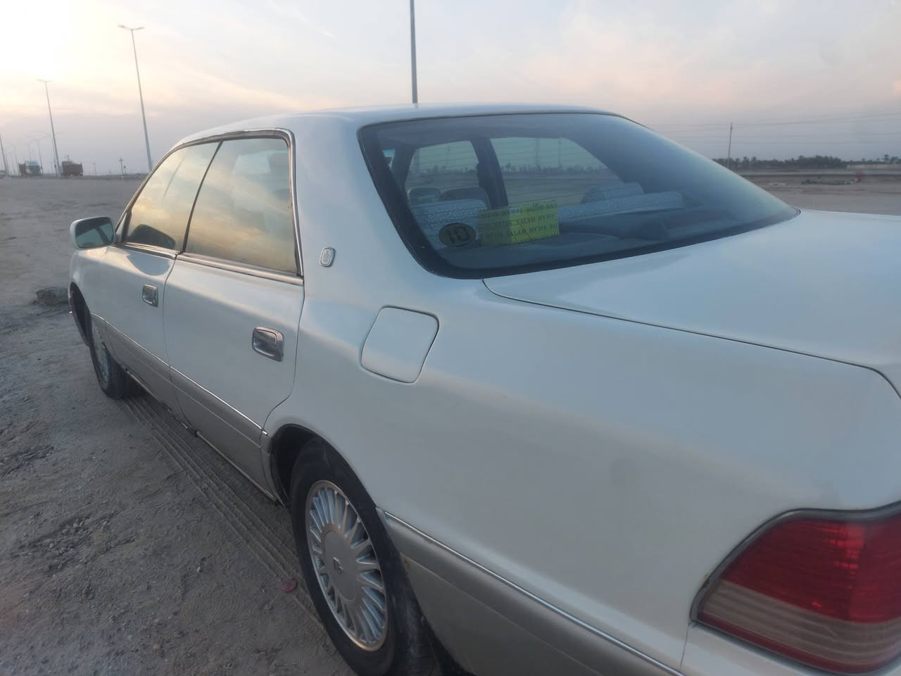 سيارة للبيع راس الثور ١٩٩٨ سيارة كاملة مابيهة أي نقص والسنوية لل٢٠٣٠ والرقم أنكليزي 
***********
