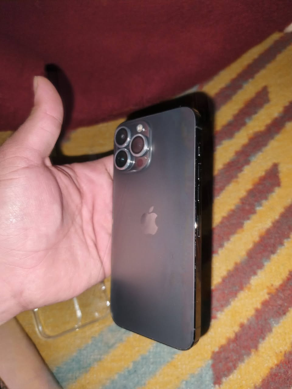 13 برو ماكس
مكفول ذاكرة 256
 بطارية 84 مكفول وتر بروف زلغ مابي 675 سعره قفل عنوان بغداد جسر ديالى ***********
